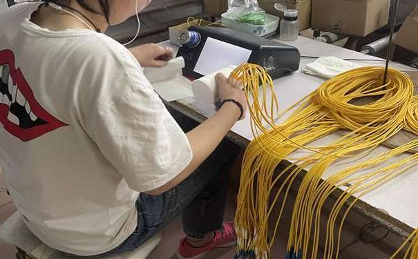 屏东县网络工程中几种常用的光纤连接器